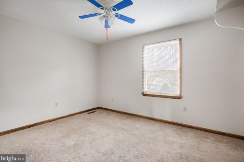 468 Hillcrest Rd, Edinburg VA  22824-2923 exterior