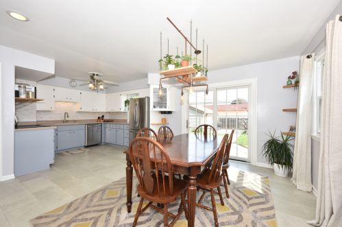 1410 Van Beck Ave, Milwaukee WI 53207-4531 exterior