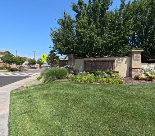 5341 Cottage Cove Dr, Riverbank, CA 95367-9478