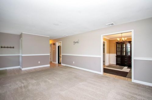 41 Talcott Rd, Glastonbury CT  06033-2918 exterior