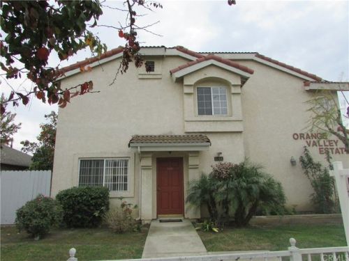 6166 Orange Ave, Cypress, CA 90630-3386