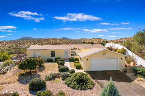20983 Valley View Ln, Bensch Ranch, AZ 86333-2665