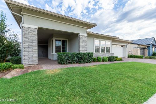 3731 Arabian Dr, Gilbert AZ  85296 exterior