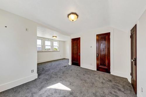 4 Garfield Ave, New Castle PA  16105-2536 exterior