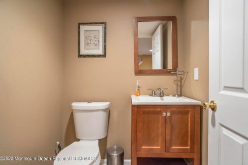 2 Sarah Ct, Jackson Twp NJ  08527-4760 exterior