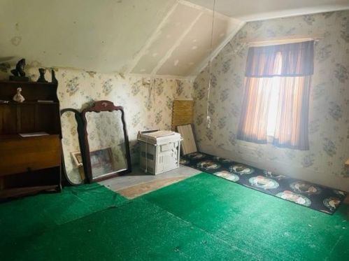 23 Old Manchester Rd, Raymond NH exterior