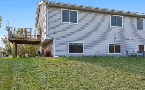 720 Highview Ct, Saint Croix Falls, WI 54024-9605
