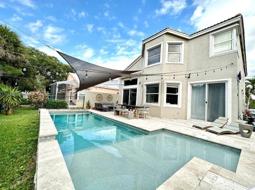 1450 153rd Ln, Hollywood, FL 33028-2449