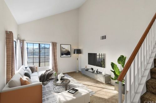 13778 Angeles Dr, Victorville, CA 92392-9075