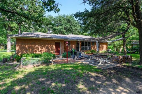 2503 Glenwood Ln, Denton TX  76209-1125 exterior