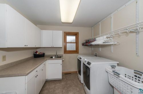 5382 Roosevelt Dr, Duluth MN  55811-3678 exterior