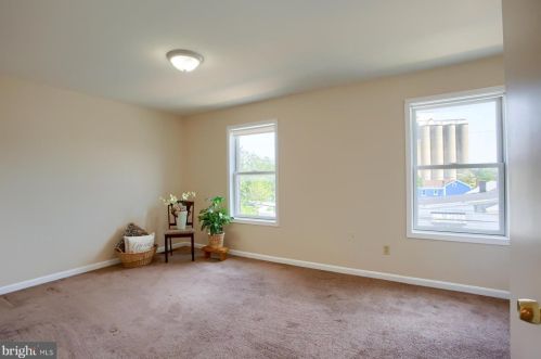 34 Wetzel St, Highspire PA  17034-1015 exterior