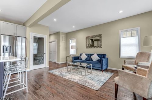 86 Valerie Dr, Manville NJ  08835-1414 exterior