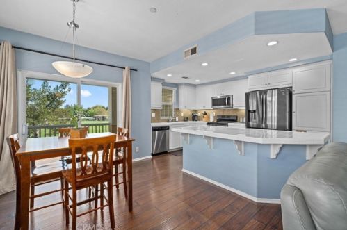 8146 Parkside St, Chino CA  91708-9313 exterior