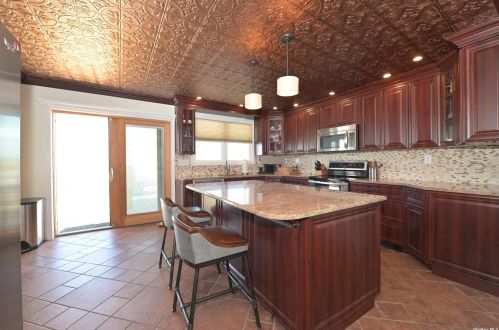 429 Cross Bay Blvd, Far Rockaway NY  11693-1056 exterior