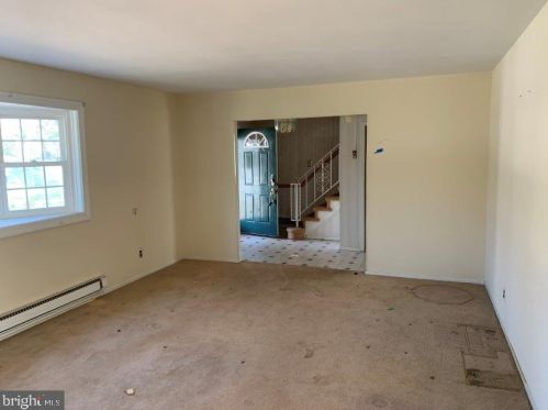 1034 Longspur Rd, Norristown PA  19403-2045 exterior