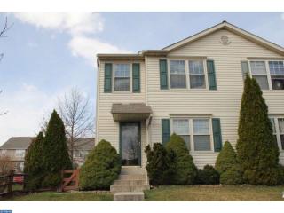 637 Campus Dr, Perkasie, PA 18944-4502