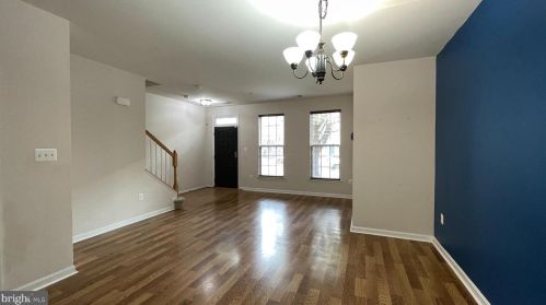 15515 John Diskin Cir, Woodbridge VA  22191-6378 exterior