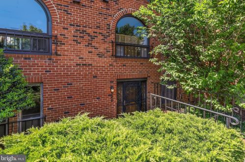520 Brummel Ct, Washington, DC 20012-1855
