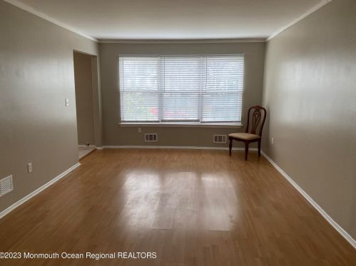 5 Kolas Ct, Middletown NJ  07748-5153 exterior