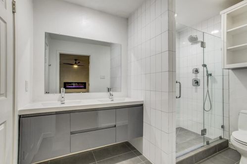 331 Oakcrest Dr, Richardson TX 75080-2520 exterior