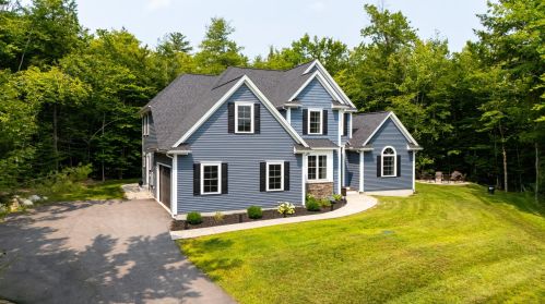 921 Grandview Rd, Albany, NH 03818