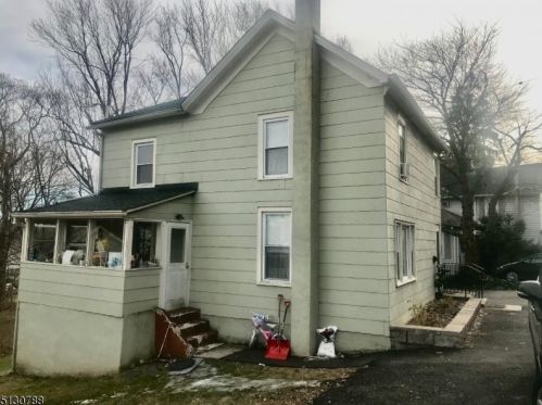 208 Mount Hope Ave, Dover, NJ 07801-2738