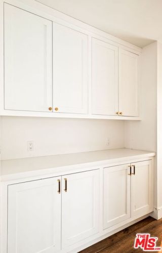 12212 Hillslope St, North Hollywood CA  91604-3603 exterior