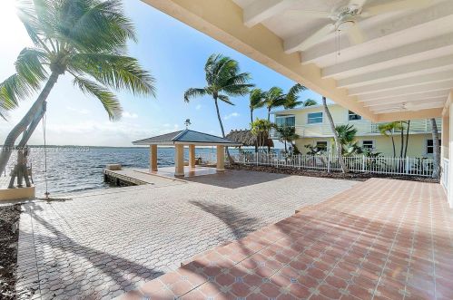 632 Island Dr, Key Largo FL  33037-4808 exterior
