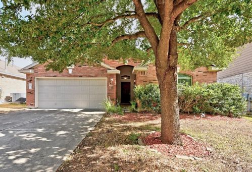 561 Bayou Bend Dr, Creedmoor, TX 78610-2783