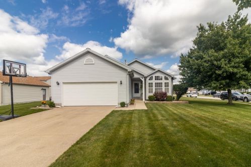 503 Pleasant Dr, Kouts, IN 46347-9583
