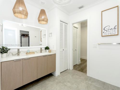 3540 34th Ave, Hollywood FL  33021-2509 exterior