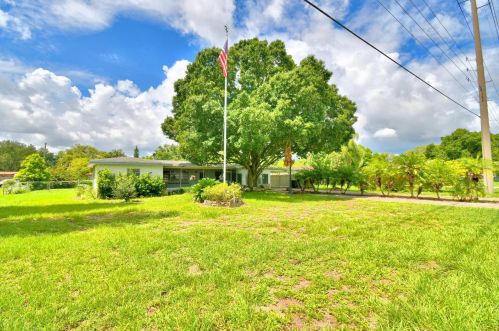 104 Coleman Rd, Winter Haven, FL 33880-1223