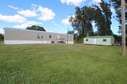 1458 Red Barn Rd, Moore Haven, FL 33471-4946
