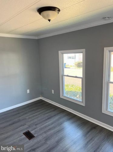 7803 Hampton Dr, Yardley PA  19067-5141 exterior