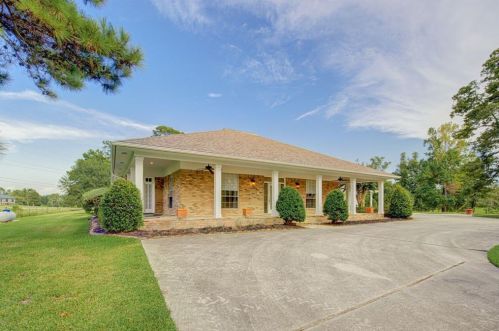 1548 Virgie Community Rd, Magnolia, TX 77354-4003