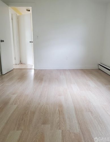 199 James Pl, Iselin NJ  08830-1226 exterior
