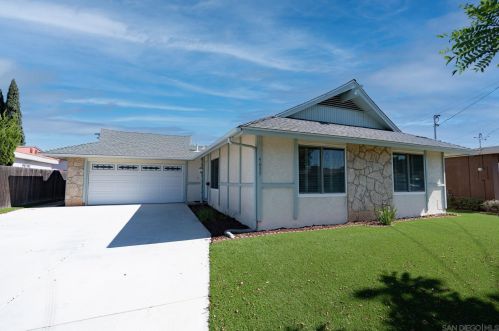 4659 Berwick Dr, San Diego CA 92117-4233 exterior