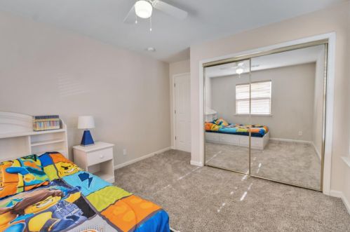 1710 Humboldt Ct, Los Banos CA  93635-5392 exterior