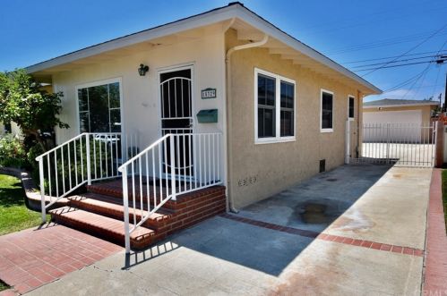 15329 Doty Ave, Lawndale, CA 90260-2322