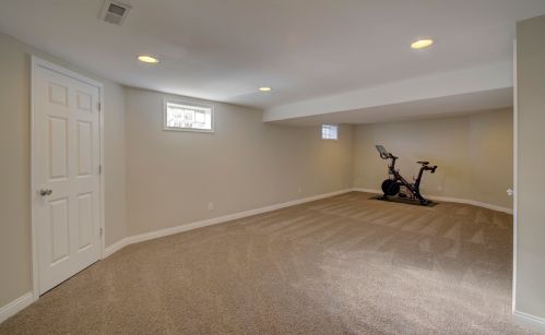 989 Villa Dr, Covington KY  41017-3774 exterior