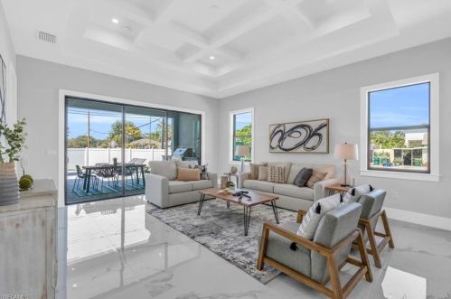 799 108th Ave, Naples, FL 34108-1871