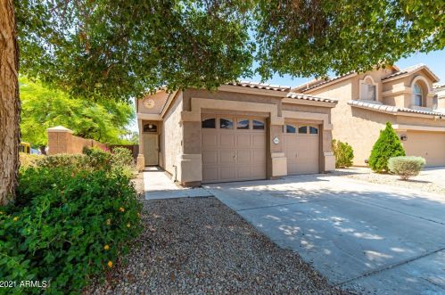 1303 Escuda Rd, Phoenix, AZ 85027-4342
