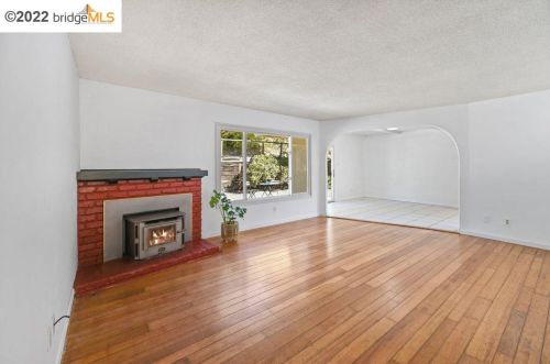 2915 Hermosa St, Pinole CA  94564-1511 exterior