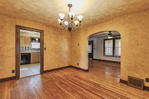 4511 Lincoln Ave, Jeannette PA  15644-3062 exterior