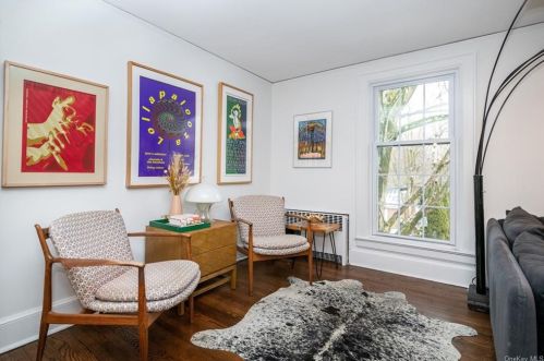 77 Kewanee Rd, New Rochelle NY  10804-1301 exterior