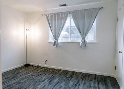 233 Monte Vista Ave, Vacaville CA  95688-3842 exterior