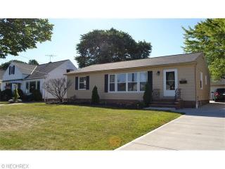 30142 Truman Ave, Willowick, OH 44092-1726