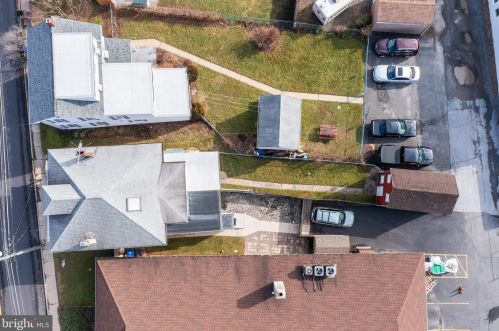 1210 Philadelphia Ave, Gilbertsville PA  19525-9573 exterior