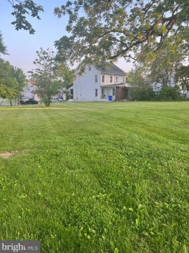 505 Chestnut St, Pottstown, PA 19464-5619